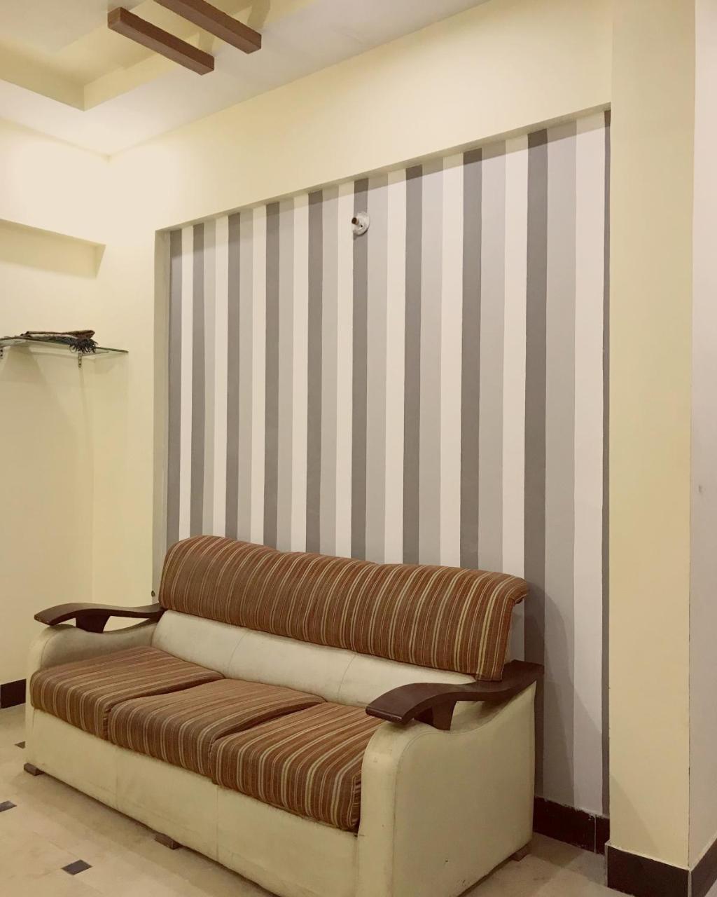 Hotel Second Home Karachi Exterior photo